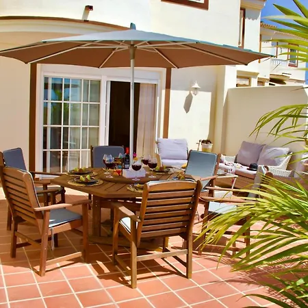 Villa Wendy Family Ocean View House *
