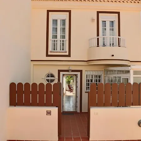 Villa Wendy Family Ocean View House